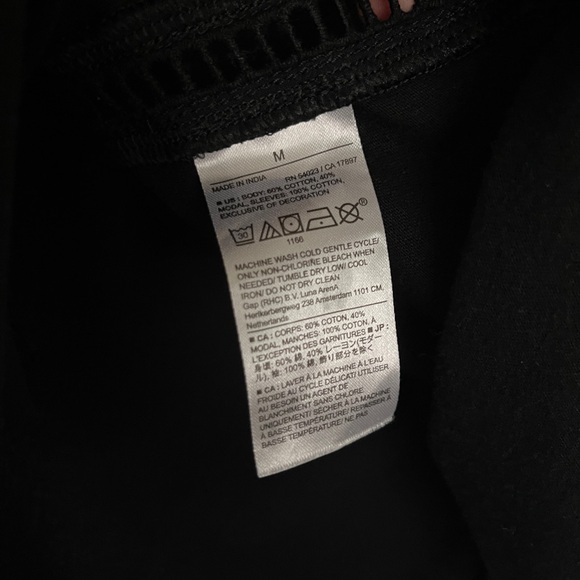 Banana Republic Eyelet Ruffle Tee - Picture 4 of 4